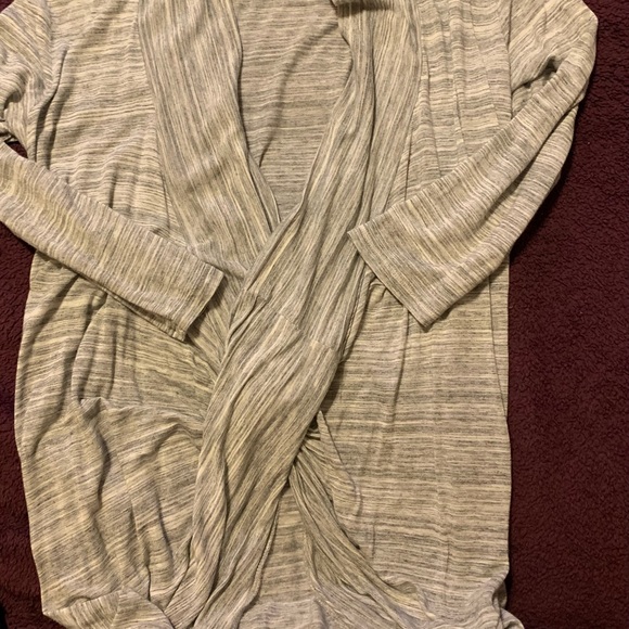 Cardigans - Picture 3 of 4